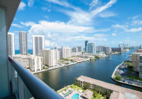 Stylish 1BR 1BTH w Water Views, Modern Kitchen, Balcony, Pool - 20th floor, Hallandale